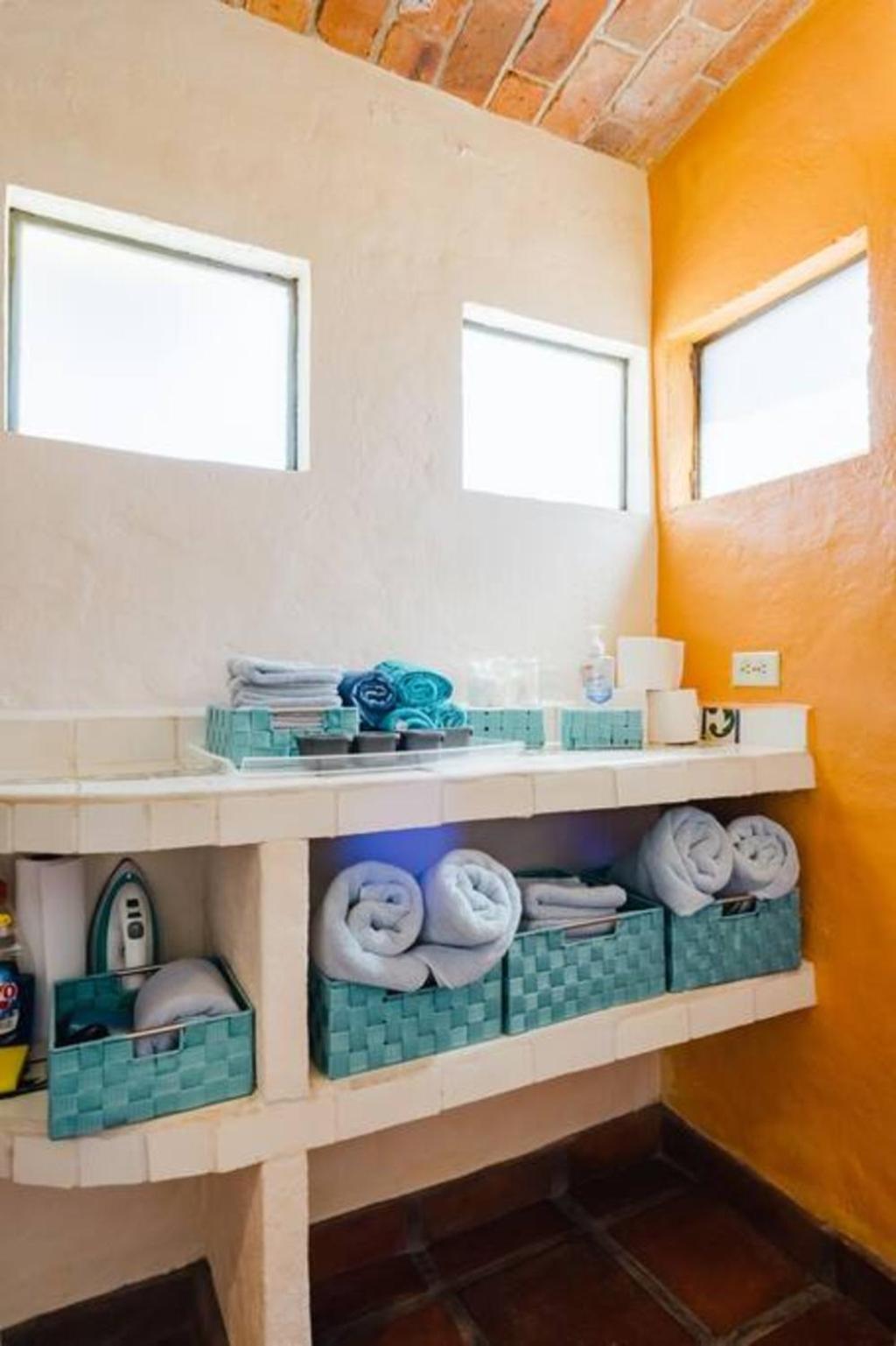 Enjoy Ac In The Queen'S Suite At Inn Ajijic Exterior foto